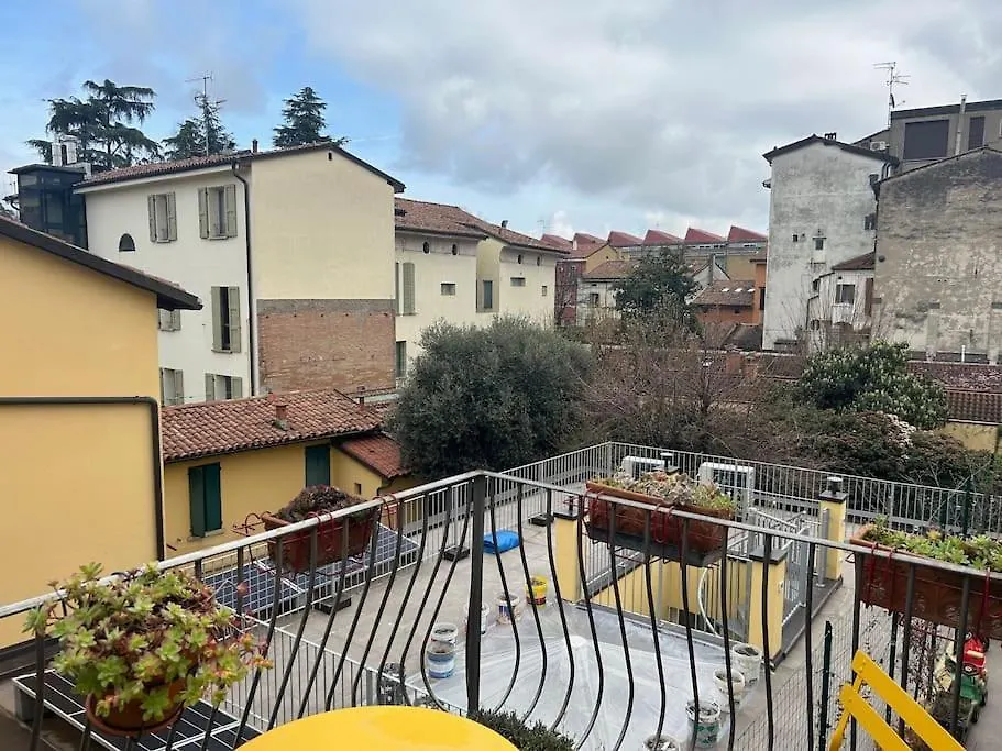 Studio Cento3Cento - Holiday & Business Apartment Bologna