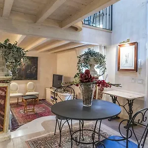 Sabrina's By Short Holidays Bologna